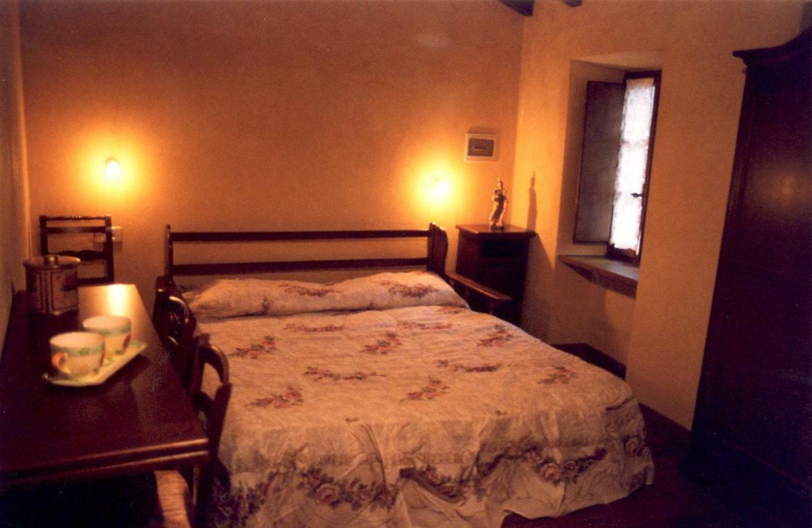 Borgo Isola Santa Quarto foto